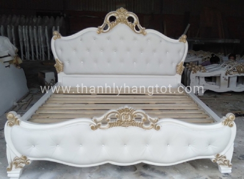 giường hoàng gia trắng 036 1m8