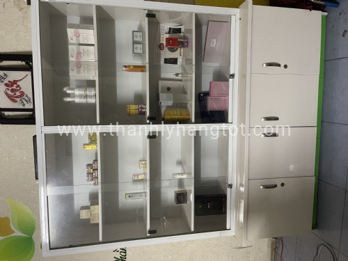 Tủ trưng bày mỹ phẩm
